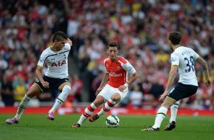 Tại sao Arsenal có thể đánh bại Tottenham ngay tại White Hart Lane?