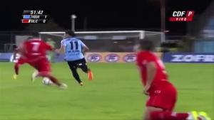 Pha kiến tạo thành bàn theo kiểu lườm rau gắp thịt