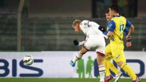 Video bàn thắng: Chievo 0-0 AC Milan (Vòng 25 Serie A 2014-2015)