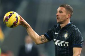 Thất bại ở Inter Milan, “người thừa” Podolski đòi quay về Arsenal