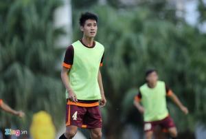 Trung vệ đội tuyển Việt Nam ủng hộ HLV Miura