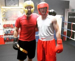 Đấm nhau với đồng đội cũ, Rooney chuẩn bị lãnh án phạt