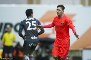 Show diễn đỉnh cao giúp Lionel Messi vượt mặt đại kình địch Ronaldo