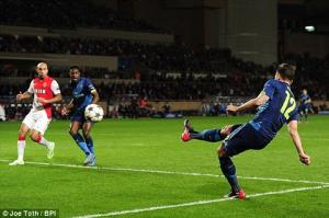 Những bàn thắng đẹp nhất vòng 1/8 Champions League 2014-2015