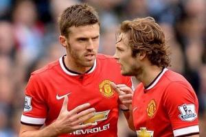 Trước trận Liverpool vs MU: Van Gaal và phương án độc Carrick-Blind