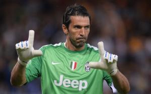 Tuyển tập những pha cứu thua đỉnh cao của Buffon và Casillas