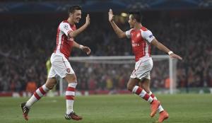 Arsenal: Làm thế nào để kết hợp Oezil và Sanchez?