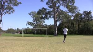 Những pha biểu diễn kỹ thuật bóng đá có một không hai