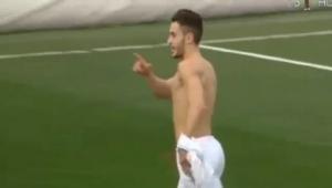 Sao trẻ Real Madrid tái hiện siêu phẩm để đời của huyền thoại David Beckham