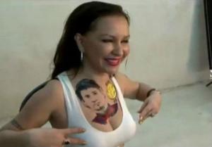 Người đẹp nóng bỏng quyết định xăm hình Messi ở chỗ hiểm