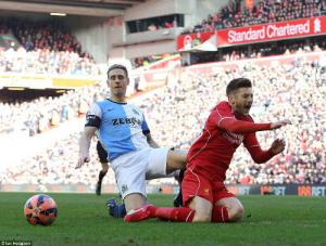 Liverpool đã bị cướp trắng 3 quả phạt 11m ở tứ kết cúp FA?