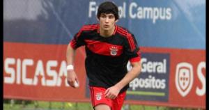 Chi 40 triệu bảng, Arsenal quyết giành Ronaldo mới