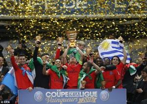 Bộ đôi sát thủ tỏa sáng đưa PSG đến với danh hiệu đầu tiên