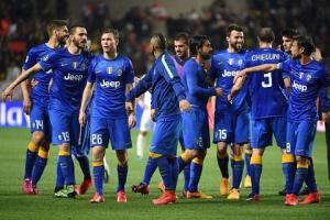 Juve lọt vào bán kết Champions League sau 12 năm: Lão Bà và món nợ của người Italia