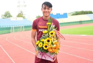 Trung vệ cao 1m90 suy sụp vì thông tin bị loại khỏi U23 Việt Nam