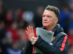 Van Gaal lo ngay ngáy khi M.U phải đá sơ loại Champions League