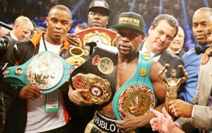 Neymar chúc mừng “độc cô cầu bại” Floyd Mayweather