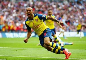 Walcott thăng hoa ở Arsenal: Sự trở lại của “báu vật Anh quốc”