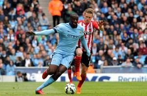 Ông trùm Man City vào cuộc để giữ chân Yaya Toure