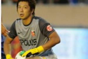 Thủ môn Nhật Bản cứu thua kiểu bọ cạp