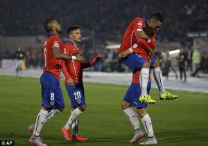 Dư âm trận Chile 2-0 Ecuador: Khi đẳng cấp ngôi sao lên tiếng