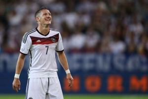 M.U tự tin giành được Schweinsteiger với “giá mềm”