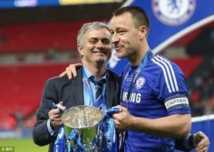 Những trung vệ từng trưởng thành vượt bậc dưới bàn tay của Mourinho