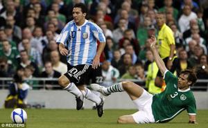 SCANDAL: Ireland nhận hối lộ để không phạm lỗi với Lionel Messi