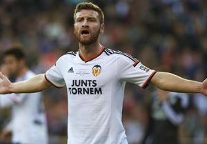Barca quyết chiến với Real vì siêu hậu vệ của Valencia