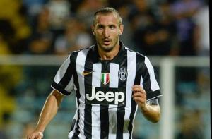 Juventus đón chào sự trở lại của trung vệ trụ cột