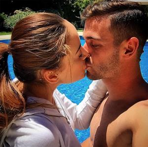 Ái nữ của cựu danh thủ Hierro yêu tiền đạo Getafe