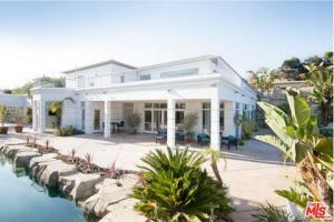 Huyền thoại Steven Gerrad thuê căn biệt thự sang trọng ở Los Angeles