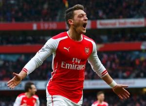 Hàng tiền vệ Arsenal: Có một Oezil “cơ bắp” hơn