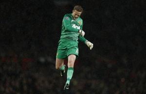 M.U sắp tống cổ thủ môn đầu tiên khỏi Old Trafford