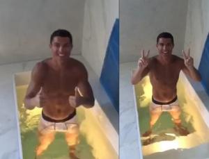 Ngôi sao Ronaldo mặc quần chip nhảy vào bể nước đá