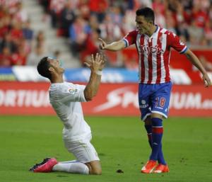 Ronaldo chơi dưới sức, Benitez chính thức ra mắt Real bằng trận hòa nhạt