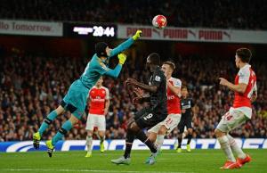 Petr Cech: "Đá như vậy, Arsenal xứng đáng thua trận"