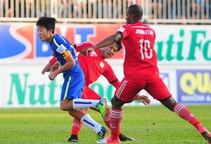 Than Quảng Ninh vs HAGL (18h00 5/8): Xuống núi để… vượt lũ!