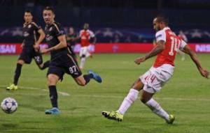 Barca nhắm sao sáng Arsenal thay thế Rafinha