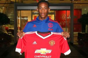 M.U đang chơi canh bạc mạo hiểm với Anthony Martial