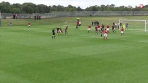 Bàn thắng đẹp nhất lịch sử Premier League phiên bản ... khuyết danh