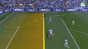 Được trọng tài tiếp tay, Real may mắn thắng nhạt Granada