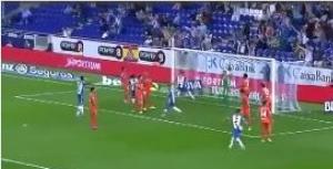 Video clip bàn thắng: Espanyol 1-0 Valencia (Vòng 5 La Liga 2015/2016)