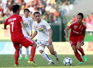 HAGL tiếp tục đi lệch hướng: Bầu Đức ơi! Hãy dừng lại!