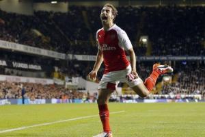 Sao Arsenal lo sợ đụng Barca ở vòng 1/8 Champions League