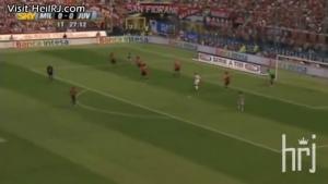 Tuyển tập những pha kiến tạo thành bàn theo kiểu xe đạp chổng ngược