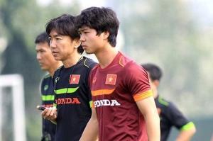 ĐTVN trước trận gặp Iraq và Thái Lan: Có thật là không chơi bóng dài?