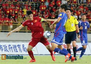 HLV Miura & HLV Đài Loan (Trung Quốc) “đấu khẩu” vì 10 phút bù giờ