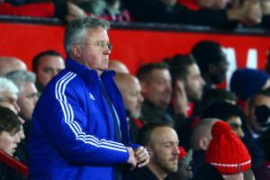 Hiddink xác nhận Chelsea đang tìm kiếm một tiền đạo mới