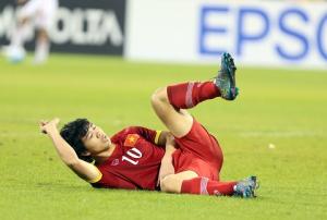 Công Phượng gãy xương vai, nghỉ 3 tháng